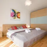 בית נופש Beautiful In With Wifi Galižana