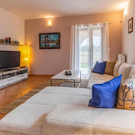 Σπίτι διακοπών Beautiful In With Wifi *