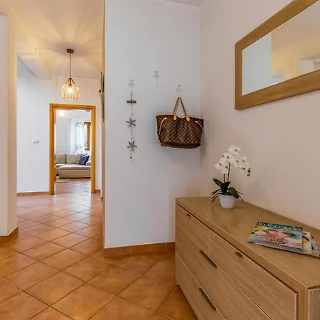 Prázdninový dům Beautiful In With Wifi Galižana