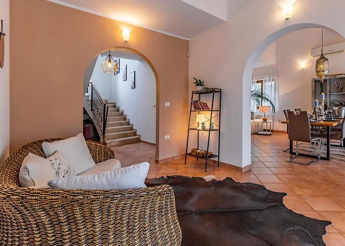 Beautiful In With Wifi 펜션 Galižana