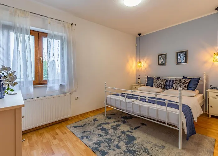 Vakantiehuis Beautiful In With Wifi *